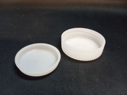 Бутылка ПЭ 2000 мл с дел. с винт кр.